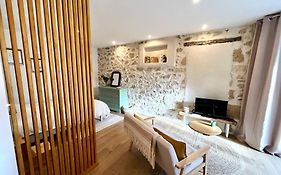 La Merlere : Gite De Charme & Jacuzzi